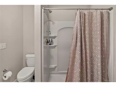 Bath - 103 Bluebell Ct, Wiggins, CO 80654 photo 6 of 7