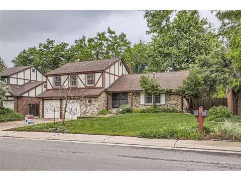 2556 S Eagle Cir, Aurora, CO 80014