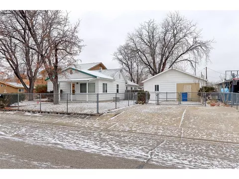 5961 Newport St, Commerce City, CO 80022