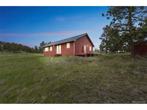 195 Manhead Meadow Ct, Livermore, CO 80536