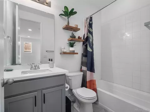Bath - 27436 E Archer Ave, Aurora, CO 80018 photo 3 of 3