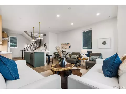 1240 N Zenobia St #10, Denver, CO 80204