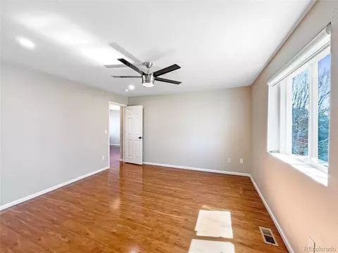 5213 E 100th Pl, Thornton, CO 80229 photo 9