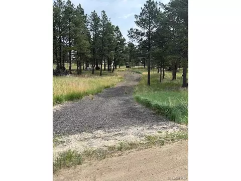 40286 Moon Stone Ct, Deer Trail, CO 80105