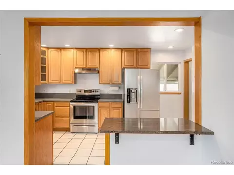 2106 E 113th Pl, Northglenn, CO 80233 photo 3