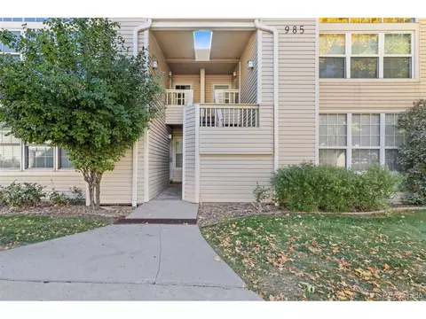 985 S Miller St #304, Lakewood, CO 80226