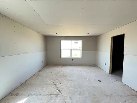 46569 Sunrise Ct, Bennett, CO 80102 photo 9