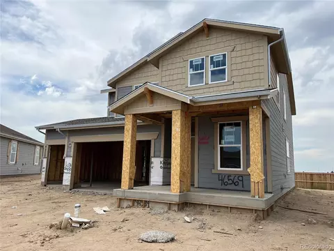 46569 Sunrise Ct, Bennett, CO 80102 photo 2