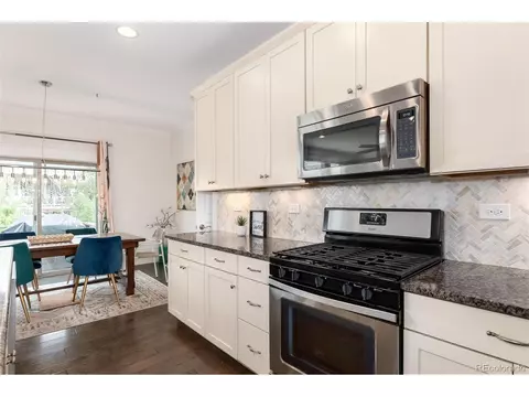 Kitchen - 26925 E Quarto Pl, Aurora, CO 80016 photo 5 of 5