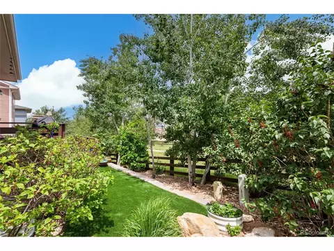 Exterior - 26925 E Quarto Pl, Aurora, CO 80016 photo 8 of 10