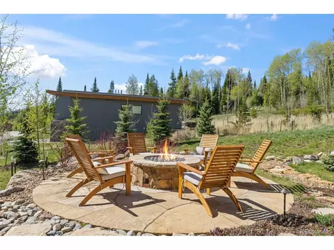 Exterior - 83 Mckay Pl, Silverthorne, CO 80498 photo 2 of 14