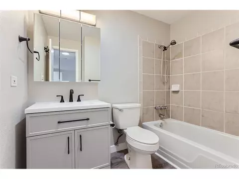 Bath - 5491 E Warren Ave #218, Denver, CO 80222 photo 1 of 1