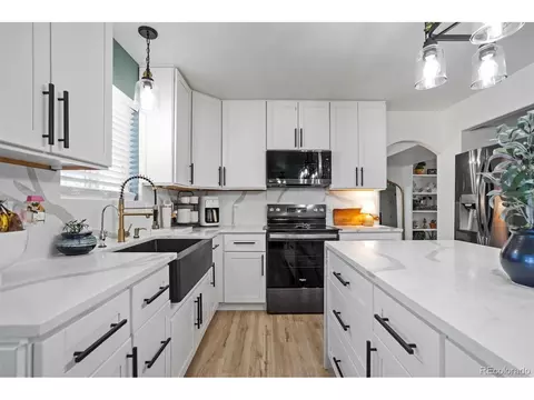 Kitchen - 10065 Litchfield St, Peyton, CO 80831 photo 3 of 6