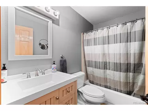 Bath - 8722 S Ault Ln, Morrison, CO 80465 photo 1 of 3