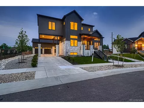 8230 W Tennessee Ct, Lakewood, CO 80226