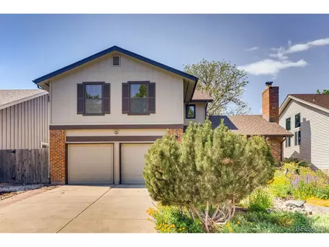 12656 E Bates Cir, Aurora, CO 80014 photo 2