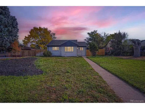 3130 N Steele St, Denver, CO 80205