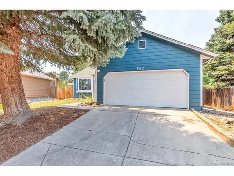 8621 W Star Cir, Littleton, CO 80128