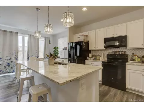 25528 E Archer Pl, Aurora, CO 80018 photo 4
