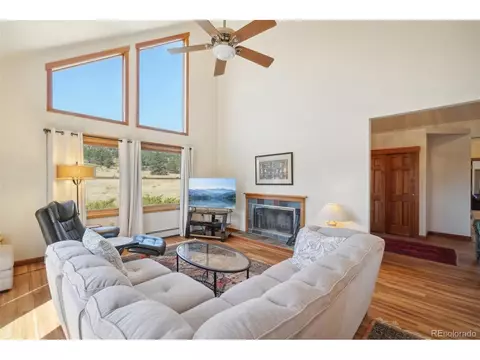 Living - 47 Sombrero Ct, Lyons, CO 80540 photo 2 of 3