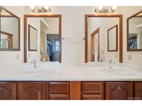 Bath - 47 Sombrero Ct, Lyons, CO 80540 photo 2 of 3