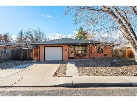 927 Grant St, Longmont, CO 80501