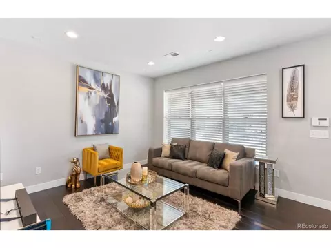 11255 E 25th Ave, Aurora, CO 80010 photo 4