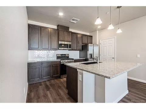 6153 N Ceylon St #8-308, Denver, CO 80249