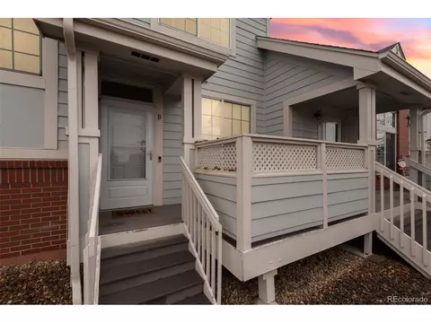 16901 E Warren Pl #B, Aurora, CO 80013 photo 2