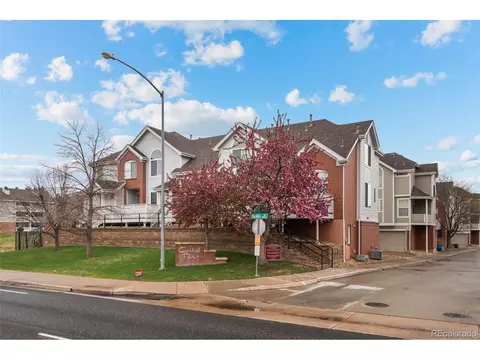 16901 E Warren Pl #B, Aurora, CO 80013 photo 3