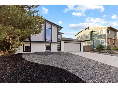 Exterior - 18842 E Oregon Dr, Aurora, CO 80017 photo 3 of 7