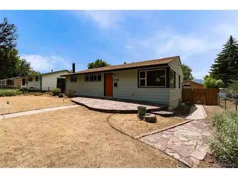 2518 Meadowlark Ln, Colorado Springs, CO 80909