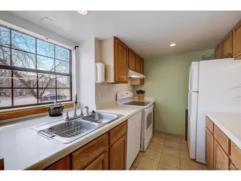2469 Devonshire Ct #32, Denver, CO 80229 photo 10