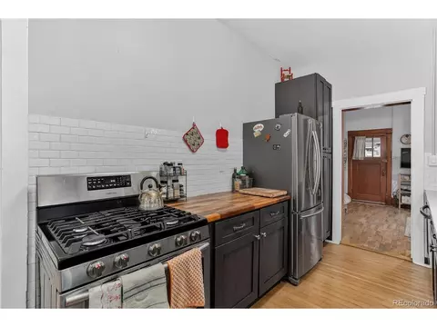 Kitchen - 1902 Grove St, Boulder, CO 80302 photo 2 of 2