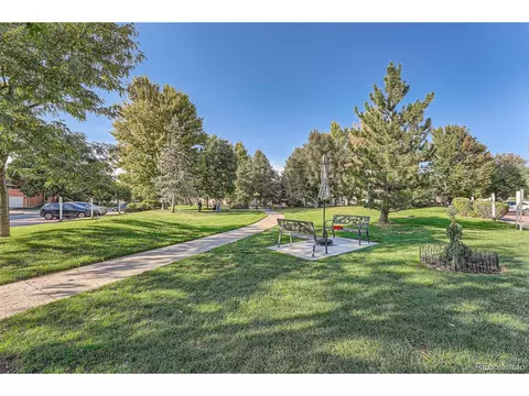 2417 S Racine Way, Aurora, CO 80014