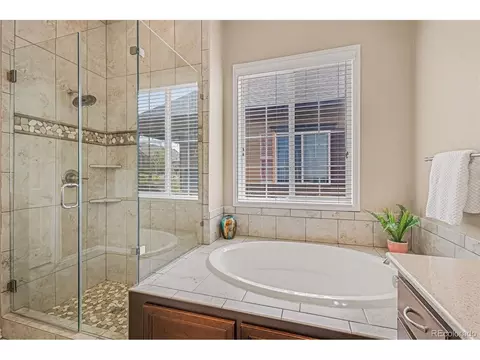 Bath - 26534 E Links Pl, Aurora, CO 80016 photo 2 of 5