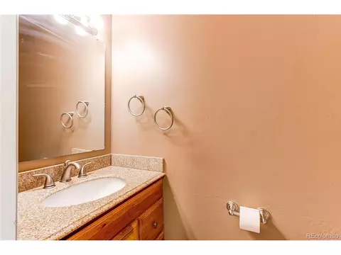 4209 S Mobile Cir #E, Aurora, CO 80013 photo 3