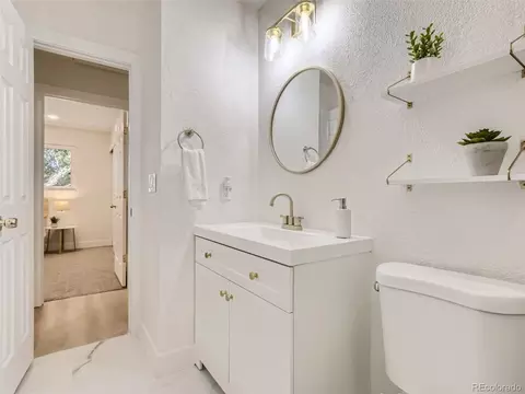 5529 Eagle St, Denver, CO 80239 photo 17