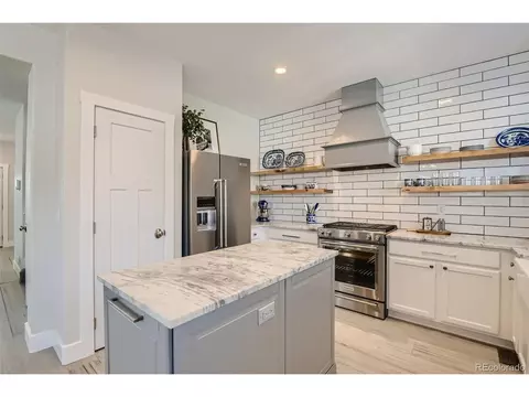 8219 E 28th Pl, Denver, CO 80238 photo 7