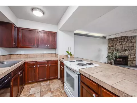 307 E 4th Ave, Longmont, CO 80504 photo 3