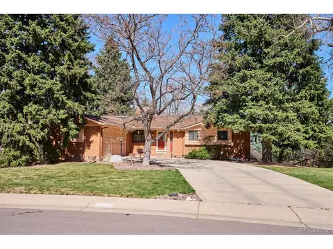 11685 W Applewood Knolls Dr, Lakewood, CO 80215