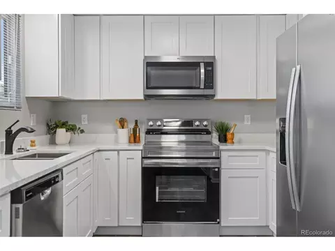 Kitchen - 20922 E 43rd Ave, Denver, CO 80249 photo 2 of 3