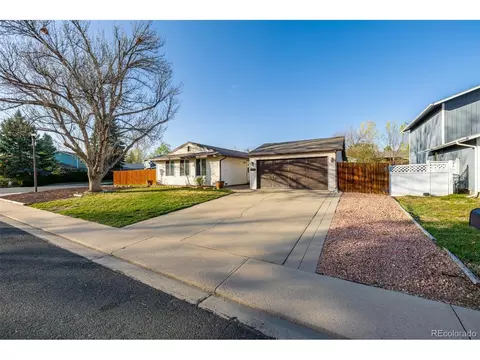 1014 Ponderosa Cir, Longmont, CO 80504
