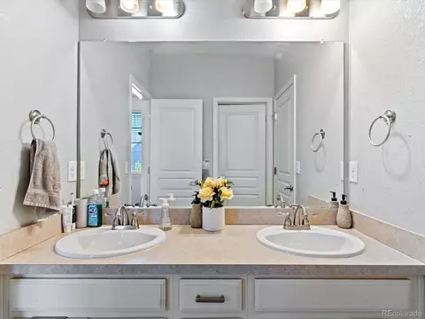 20180 E Fair Ln, Centennial, CO 80016 photo 18
