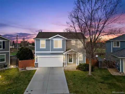 8253 S Olathe Ct, Englewood, CO 80112