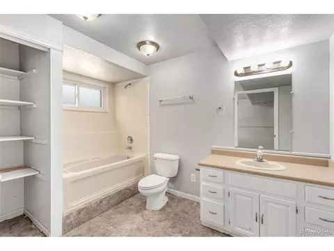 231 Birch St, Bennett, CO 80102 photo 6