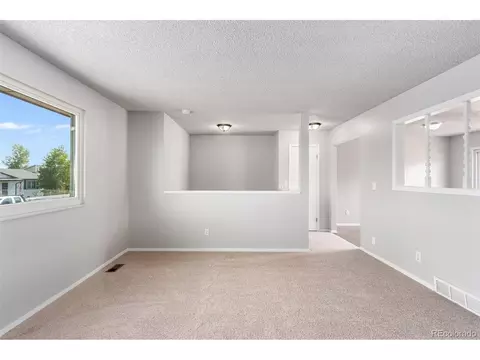 231 Birch St, Bennett, CO 80102 photo 5