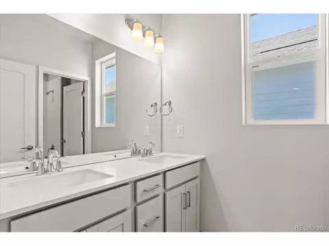 2662 E 103rd Ave, Thornton, CO 80229 photo 18