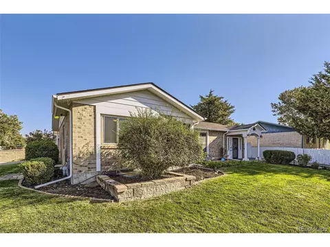 15005 Maxwell Pl, Denver, CO 80239 photo 2
