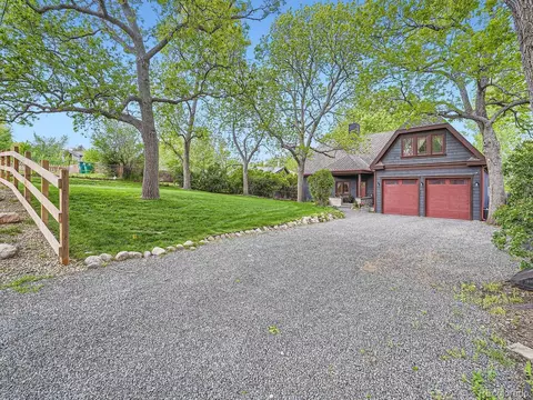 845 Urban St, Lakewood, CO 80401